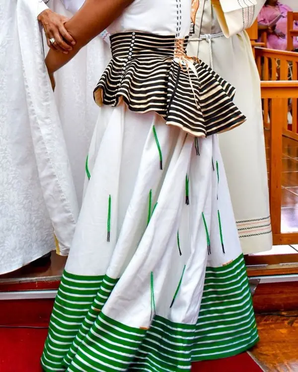 Peplum skirt, green hem