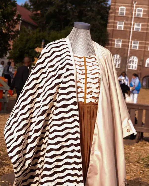 Wave stripe cape set